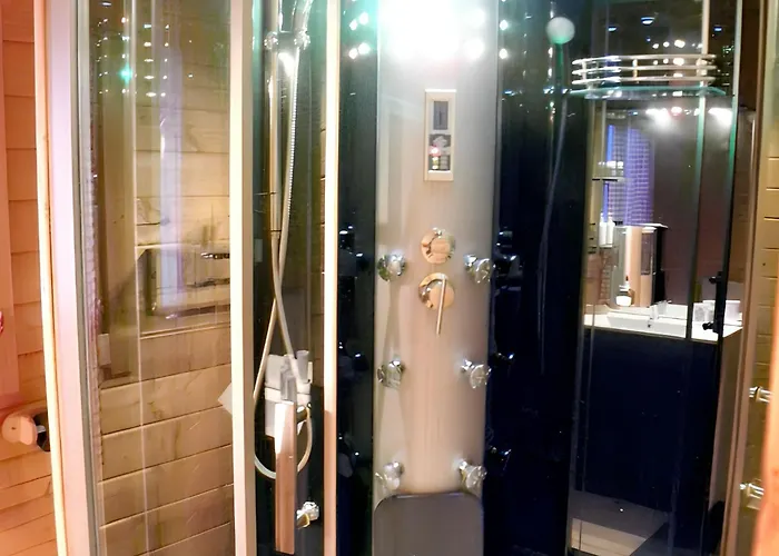Maison Cosy Avec Jacuzzi * アジャクシオ